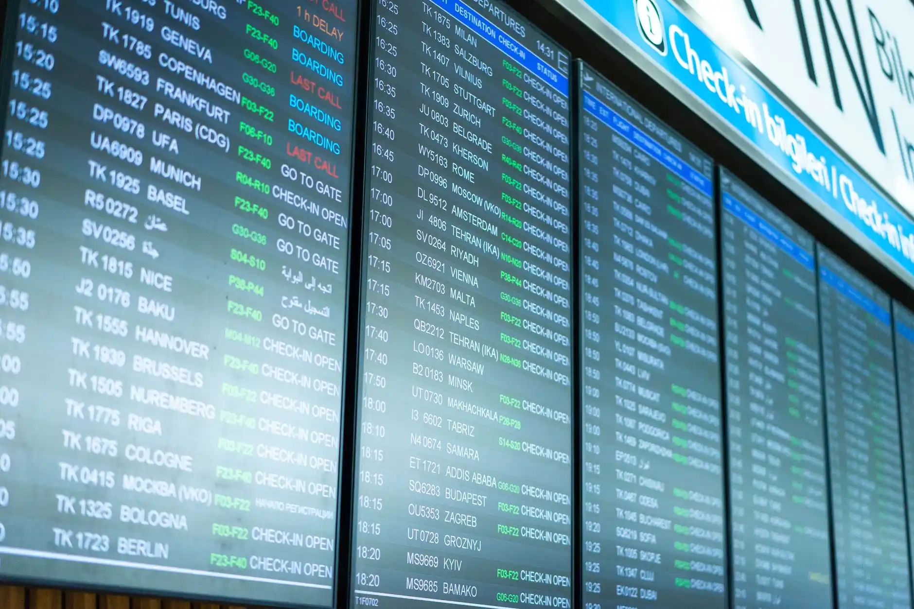 flight delayed airport pickup